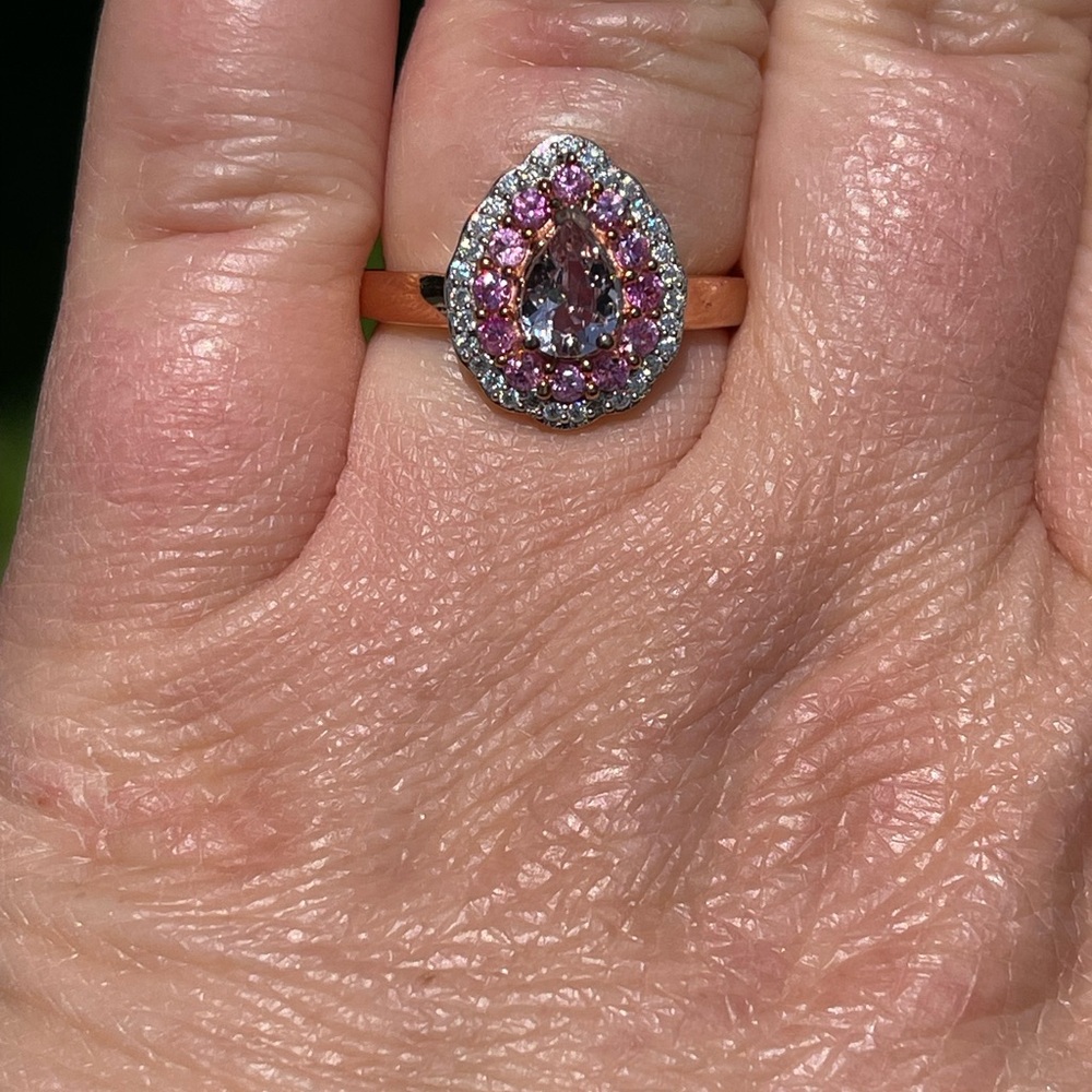 Pink morganite, pink sapphire and Moissanite halo Ring - Picture 7 of 7